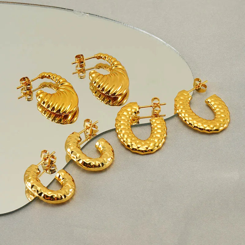 Elegant Water Droplets Polishing Gold Plated Titanium 18K Gold Plated Earrings