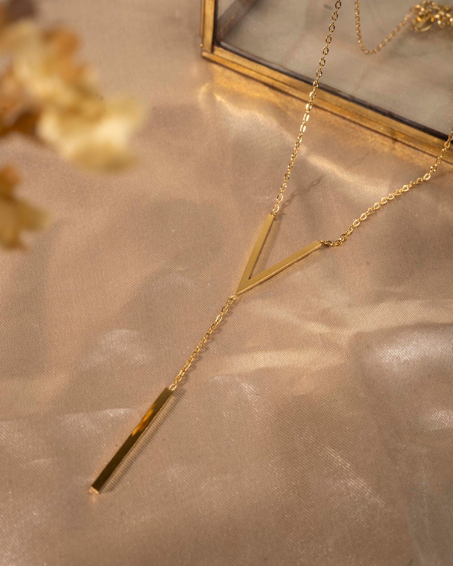 Truetarnish Office Wear V Necklace 18k Gold plated