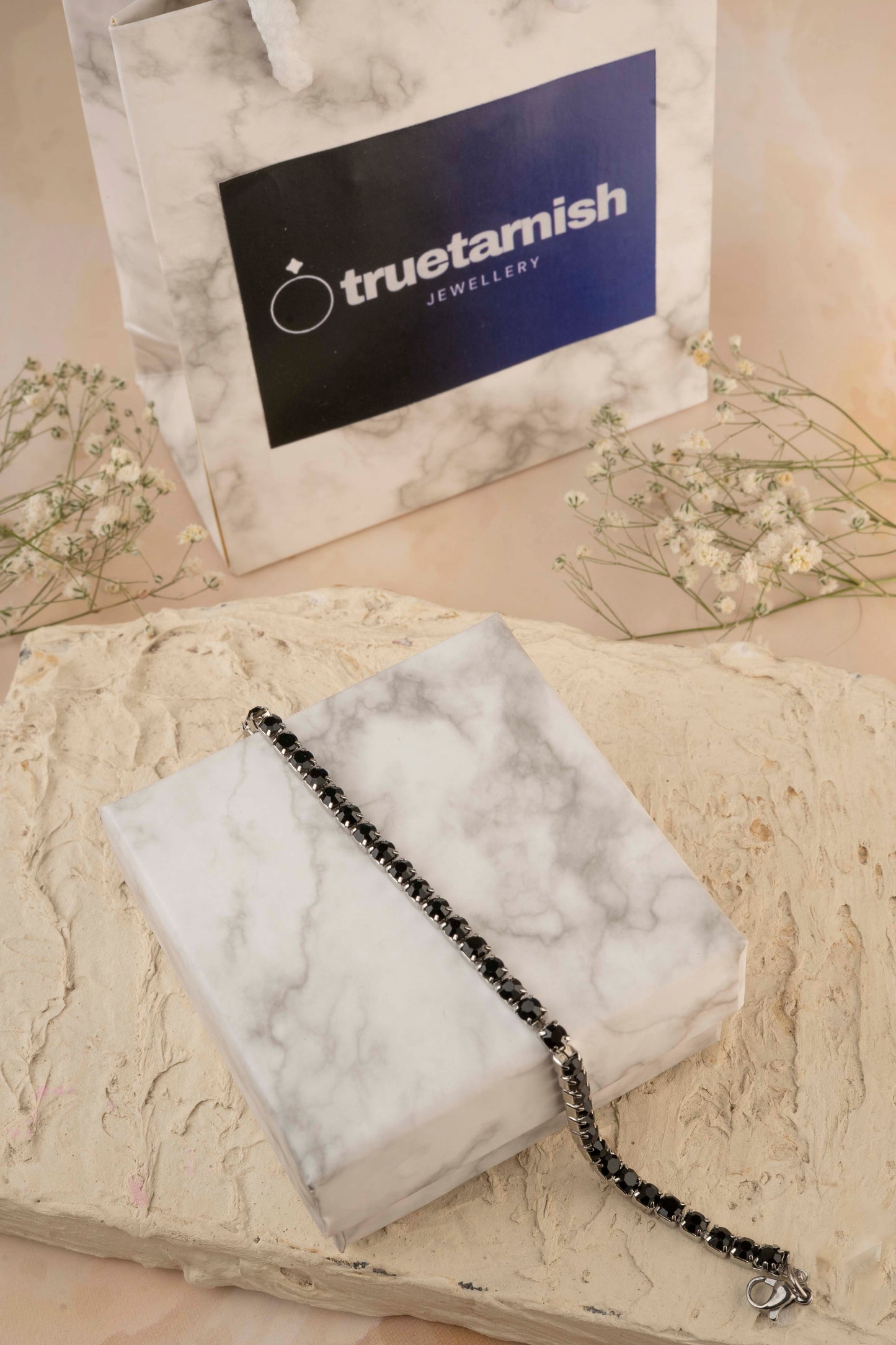 Lady Geometric Silver Plated black Rhinestones Bracelets stainless