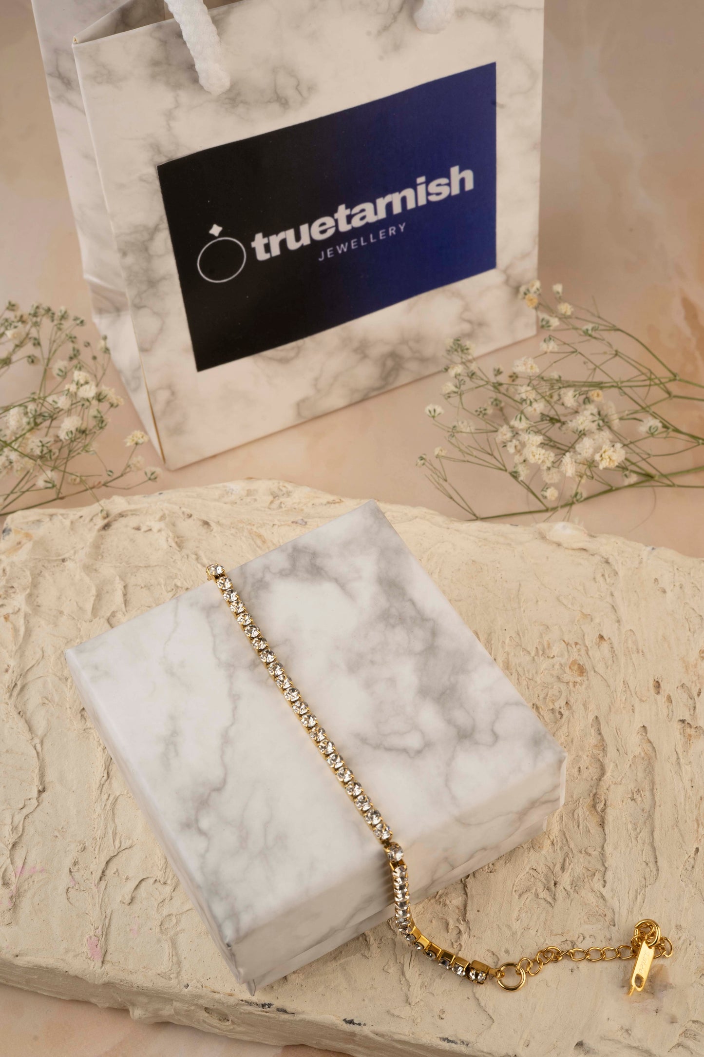 Lady Geometric 304 18K Gold Plated Rhinestones Bracelets stainless