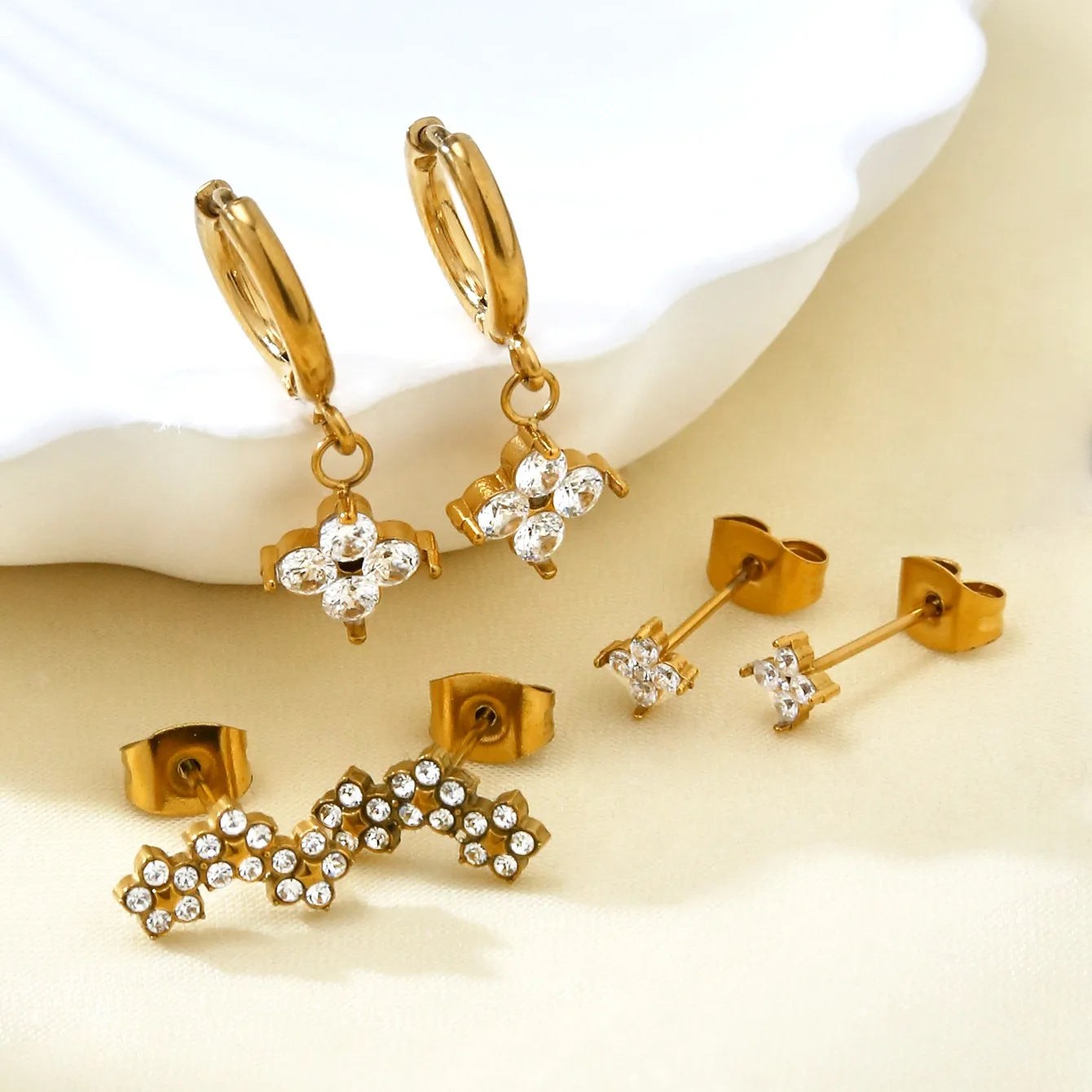Truetarnish Floral Ear Stud 3 piece Set