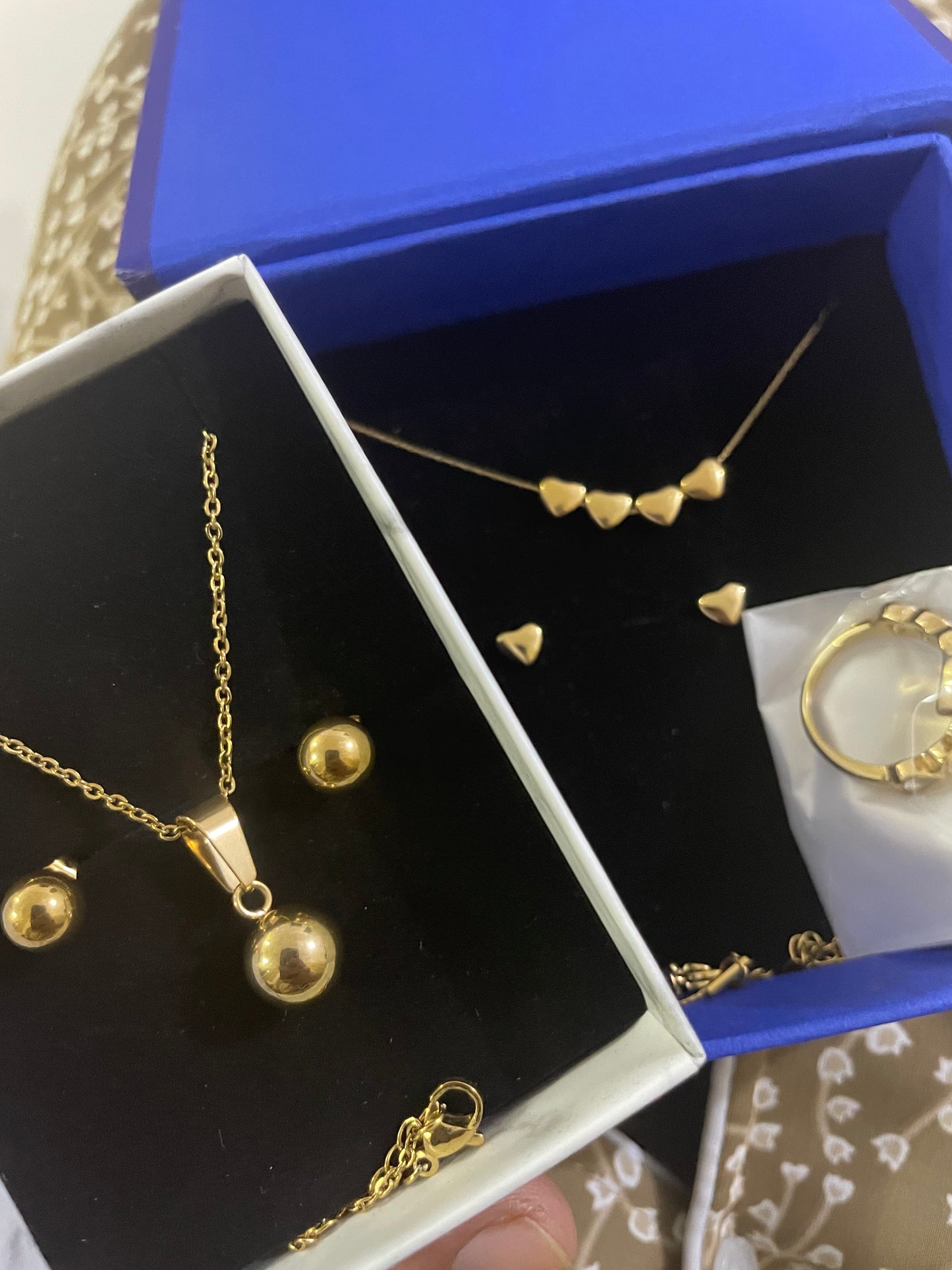 Truetarnish 4 hearts 18k Gold plated Necklace with Ear stud 📐