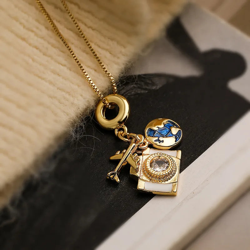 Truetarnish Travel lover Camera Alloy chain Pendant Necklace