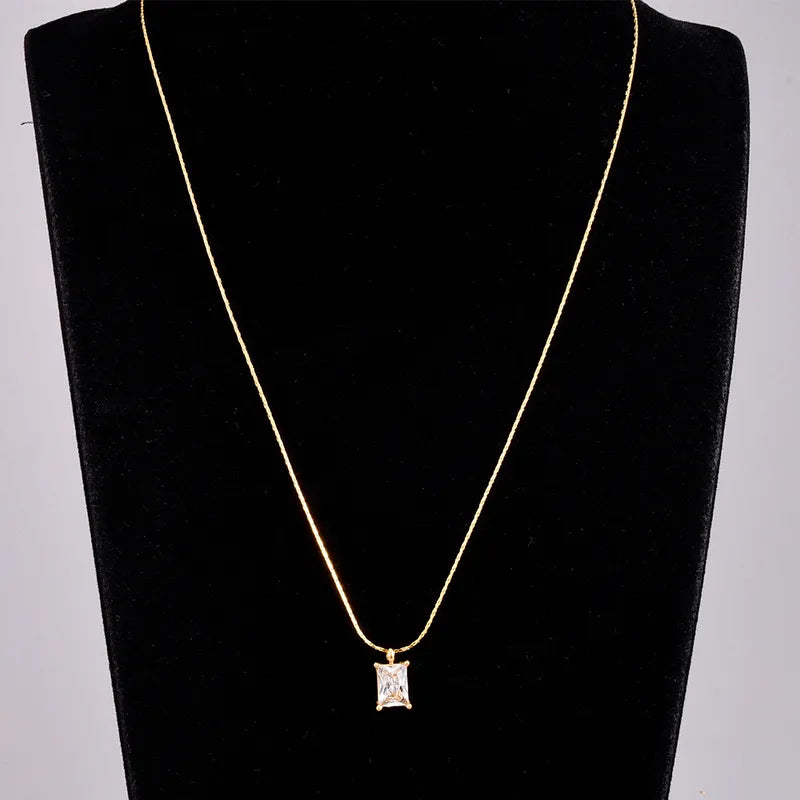 Elegant Office Wear Stainless Steel Artificial Rhinestones 18K Gold Plated Gold Necklace