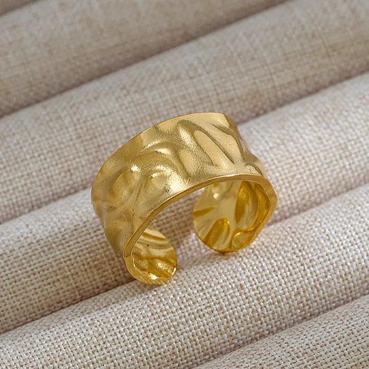 18k Gold Ring - Abstract