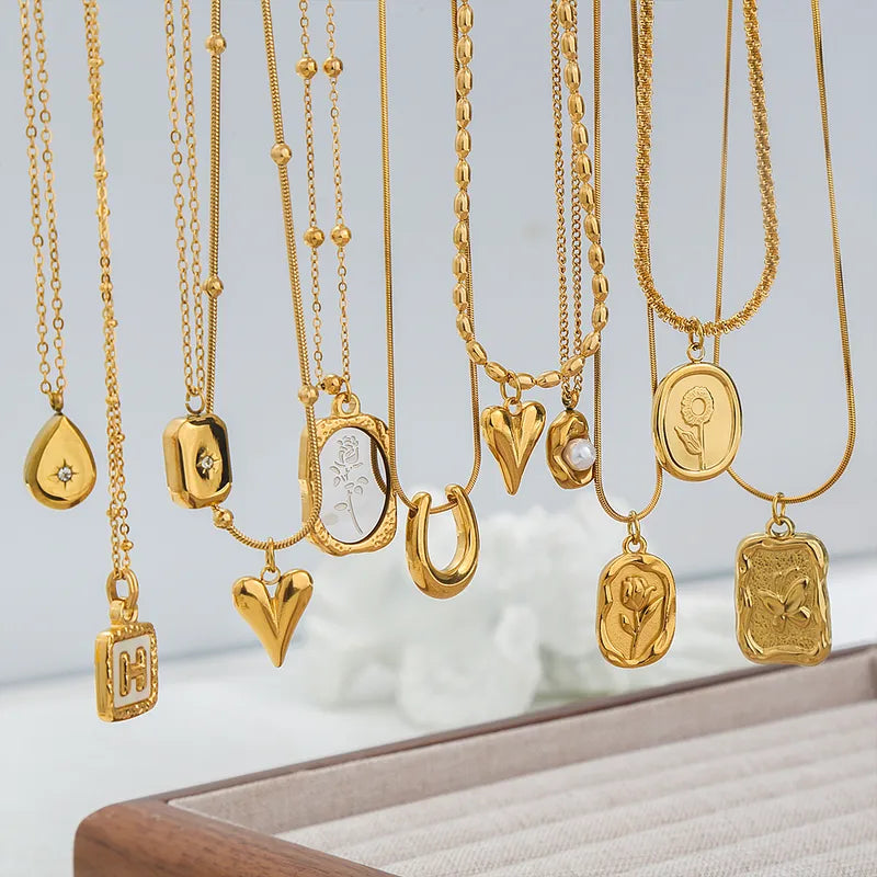 Classic Style Floral Butterfly 304 Stainless Steel Pendant Necklace - White