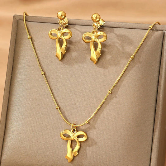 True Tarnish Romantic Bow & Heart Coquette Necklace Set