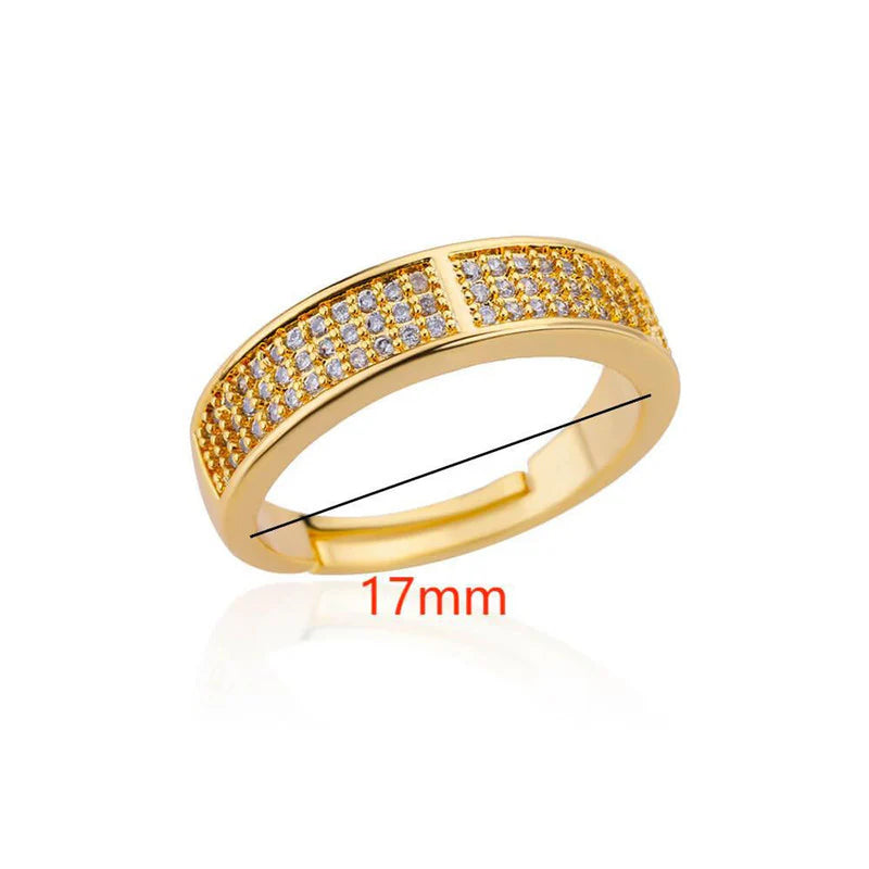 Tiny studded Ring - Adjustable