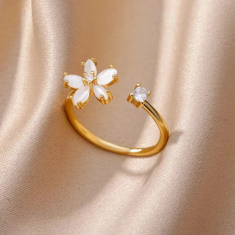 Minimalist Office Open Rings Design - White flower