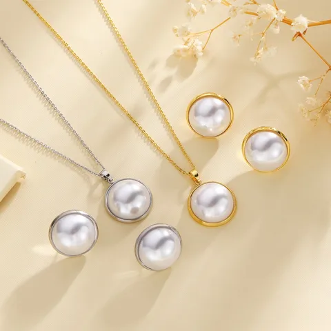 Pearl Necklace and Earrings