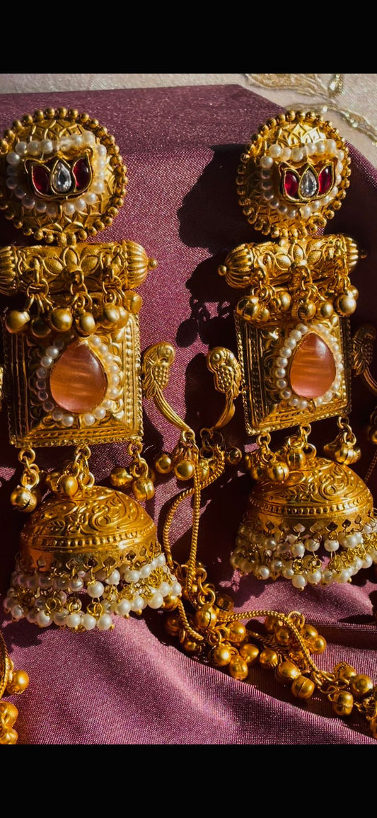 SHY Kashmiri Jhumka Golden Ghungroo with Peach stone