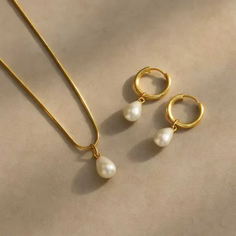 Royal Pearl Necklace