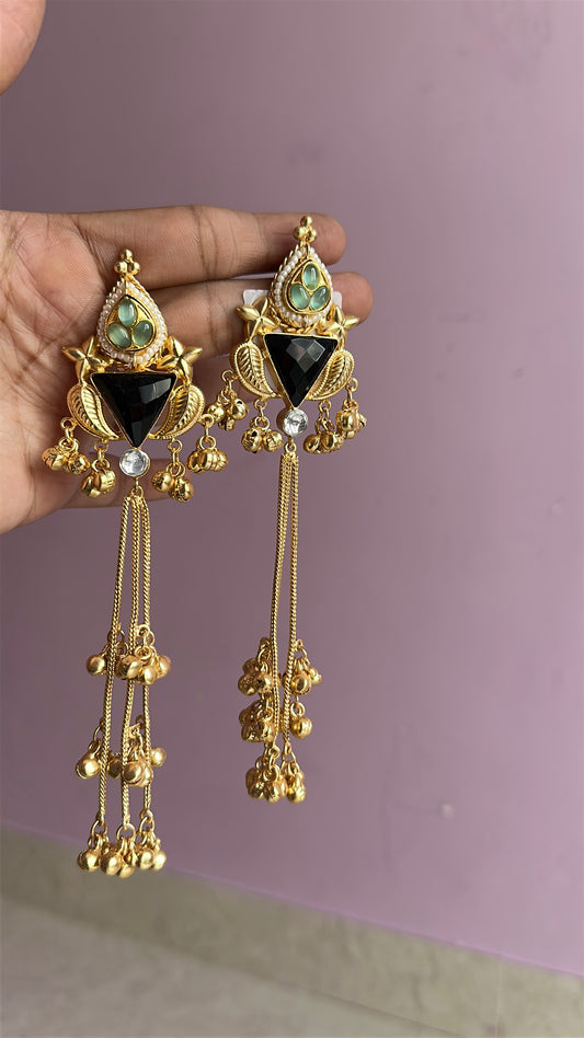 Gold plated south asian kashmiri earrings green and 💚
